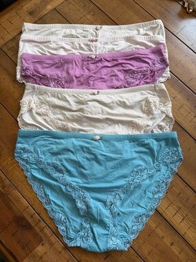 Women’s Used Panties Medium Full Coverage 5 Pairs